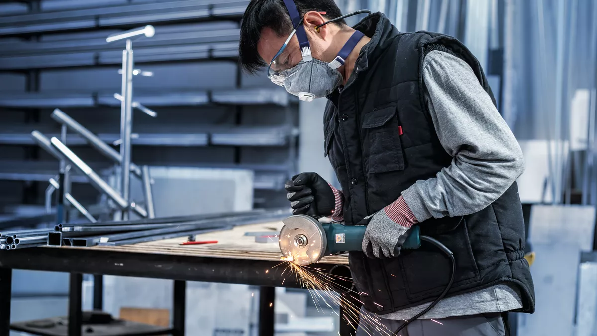 Bosch cắt inox